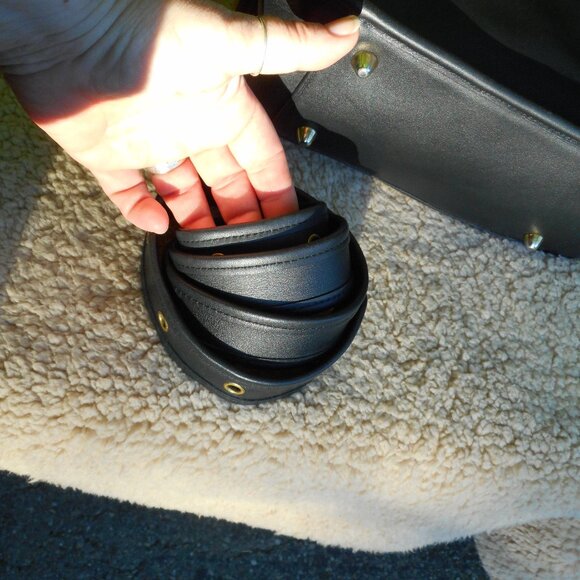 SOLD**Vintage Coach Legacy Zip 9966, EUC in Black - Picture 6 of 9